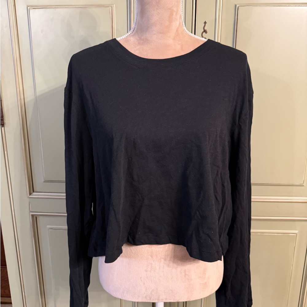 PINK Victoria's Secret Black Crop Top